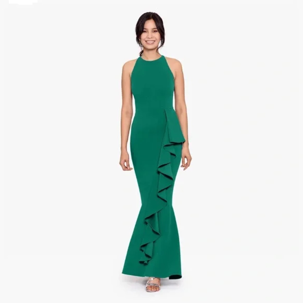 $259 Betsy & Adam Green Crepe Ruffle Front Amani Fitted Gown 10 NEW